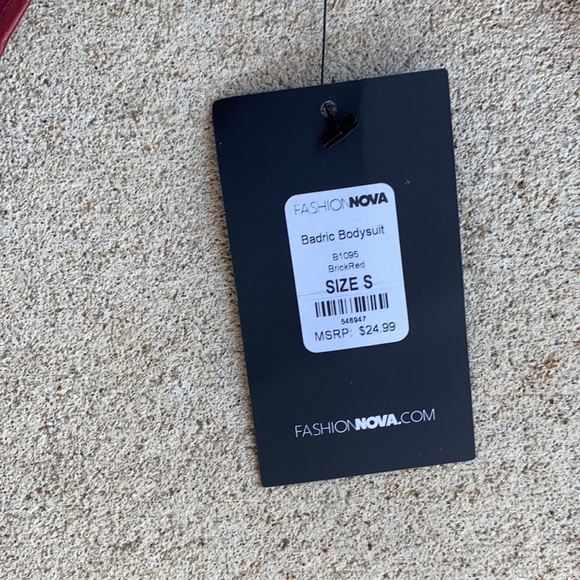 Red leather body suit - Picture 2 of 2